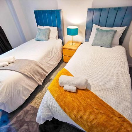 Lovely 2-Bedroom Apartment, Free Parking Manchester Zewnętrze zdjęcie