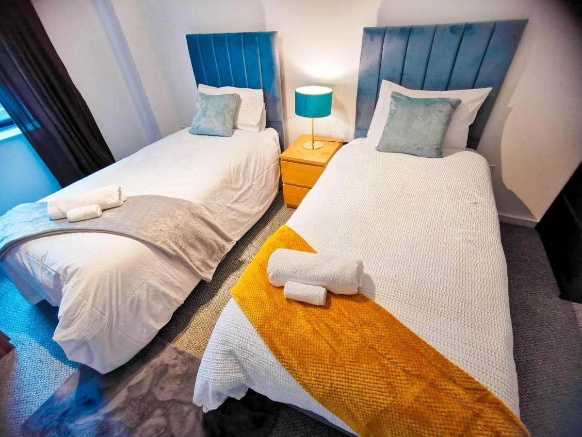 Lovely 2-Bedroom Apartment, Free Parking Manchester Zewnętrze zdjęcie