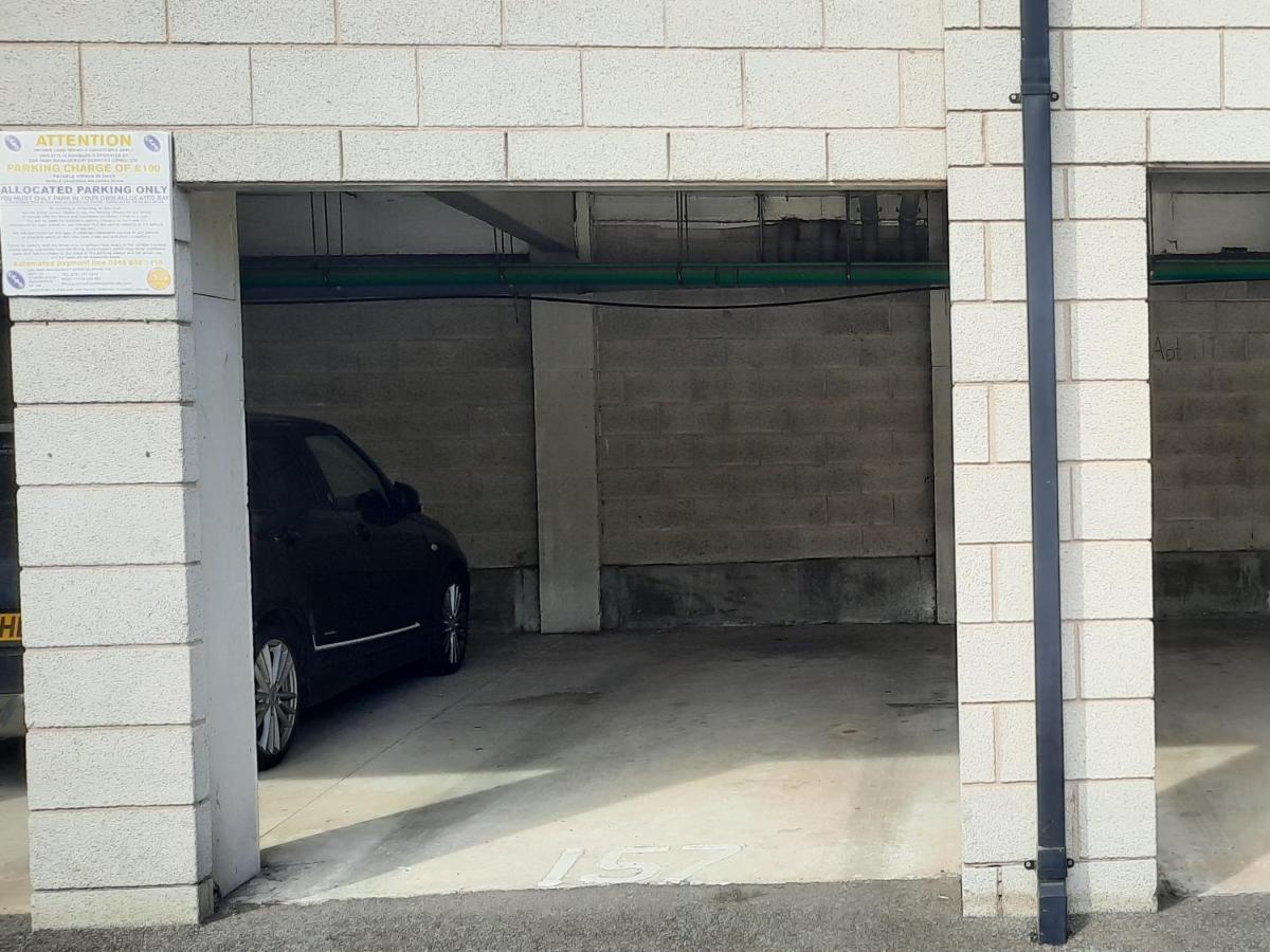 Lovely 2-Bedroom Apartment, Free Parking Manchester Zewnętrze zdjęcie