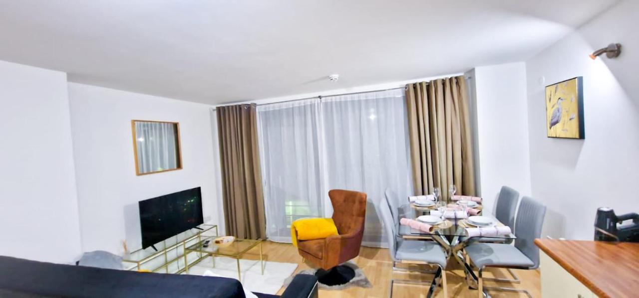 Lovely 2-Bedroom Apartment, Free Parking Manchester Zewnętrze zdjęcie